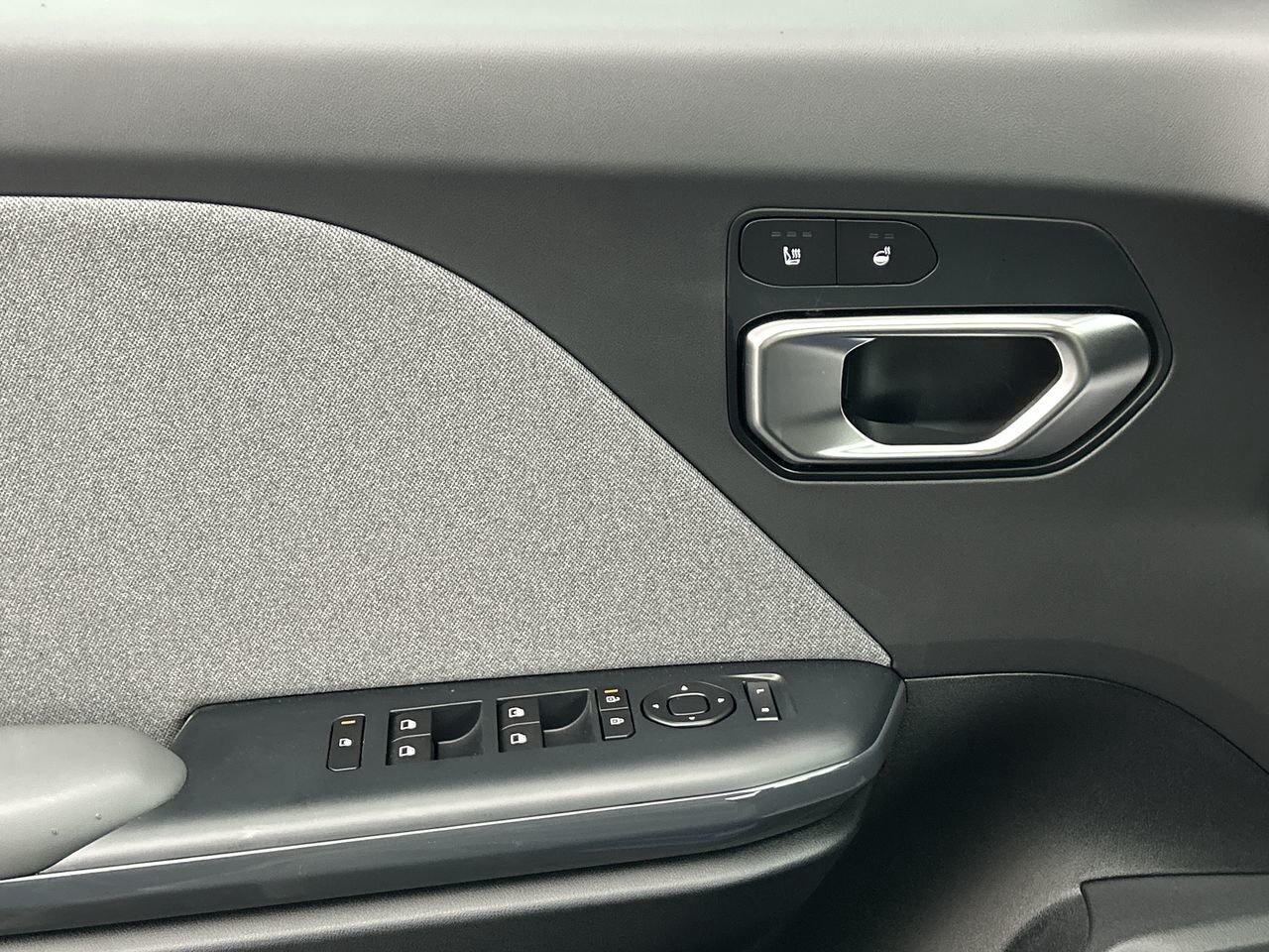 2025 Kia K4 EX FWD Blindspot Alert Smart Cruise Lane Assist Photo