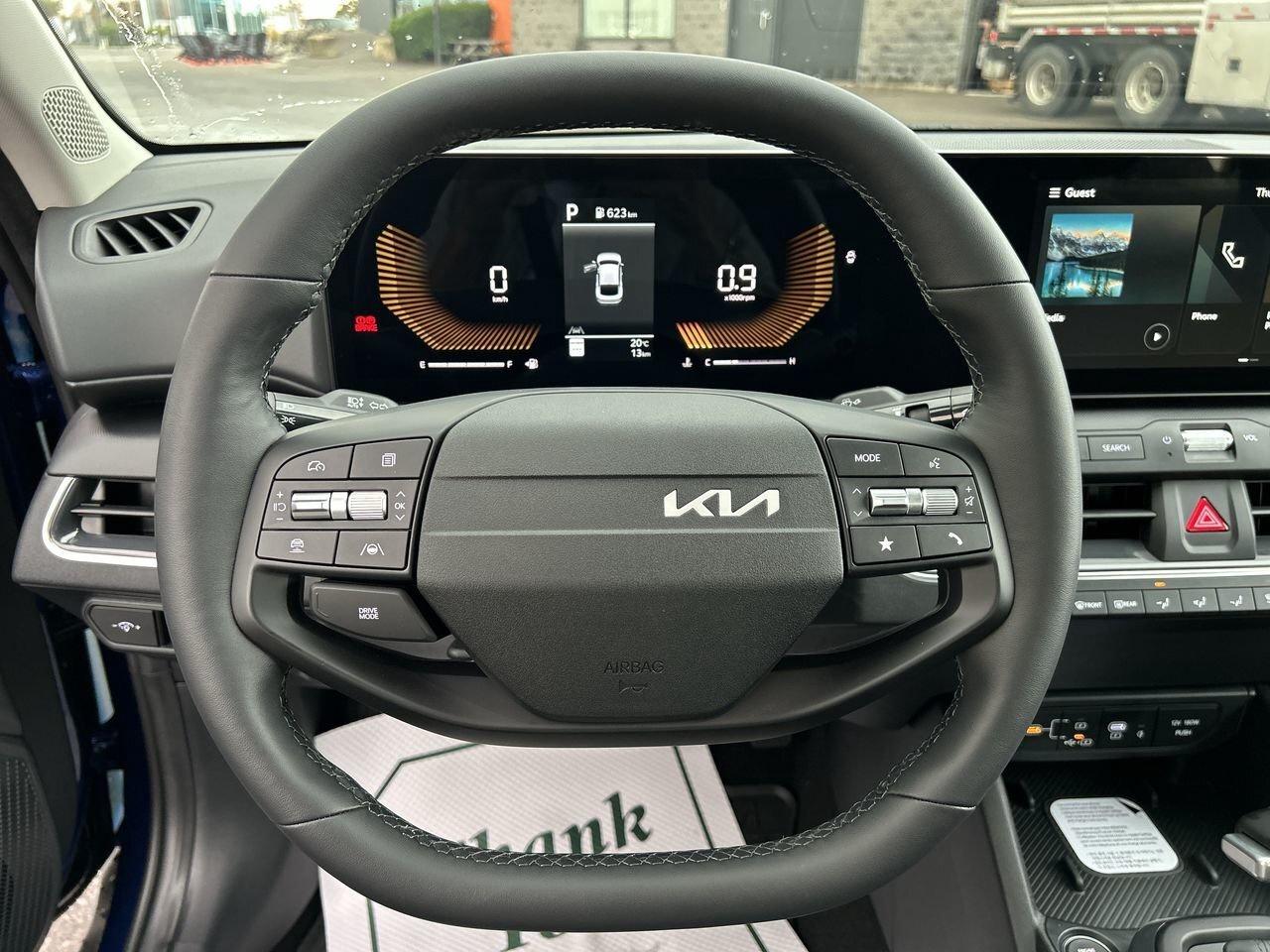 2025 Kia K4 EX FWD Blindspot Alert Smart Cruise Lane Assist Photo