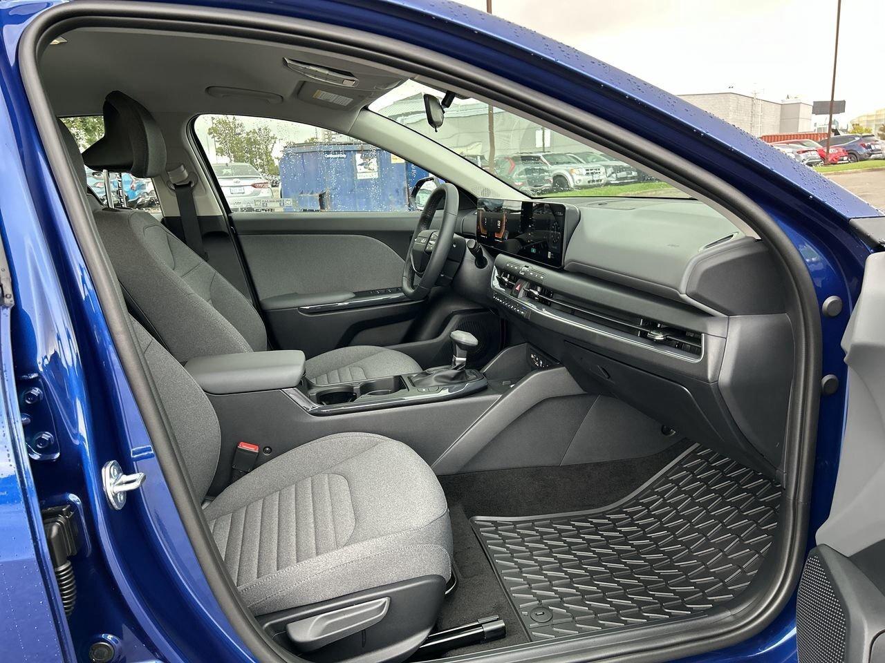 2025 Kia K4 EX FWD Blindspot Alert Smart Cruise Lane Assist Photo