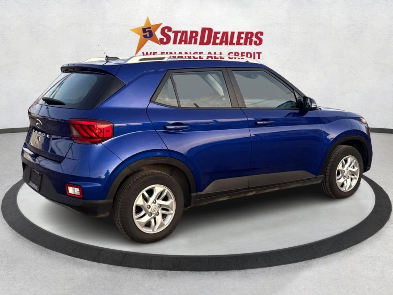 2023 Hyundai Venue HEATED SEATS CLEAN MUST SEE WE FINANCE ALL CREDIT Photo