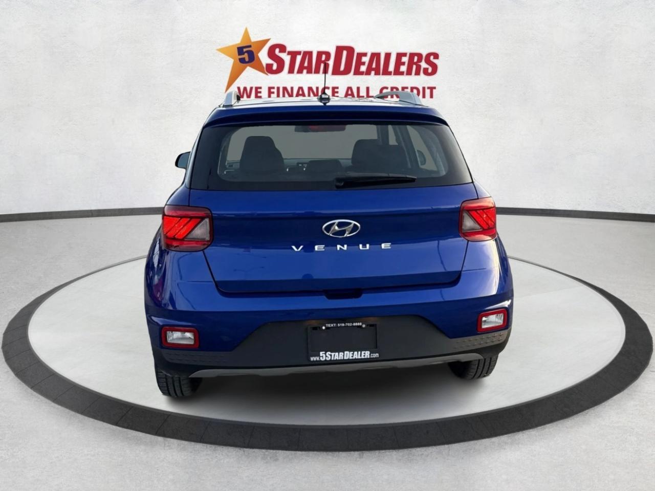 2023 Hyundai Venue HEATED SEATS CLEAN MUST SEE WE FINANCE ALL CREDIT Photo