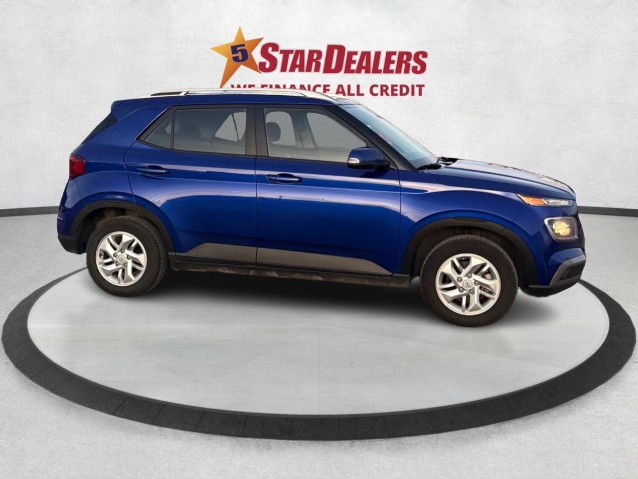 2023 Hyundai Venue HEATED SEATS CLEAN MUST SEE WE FINANCE ALL CREDIT Photo