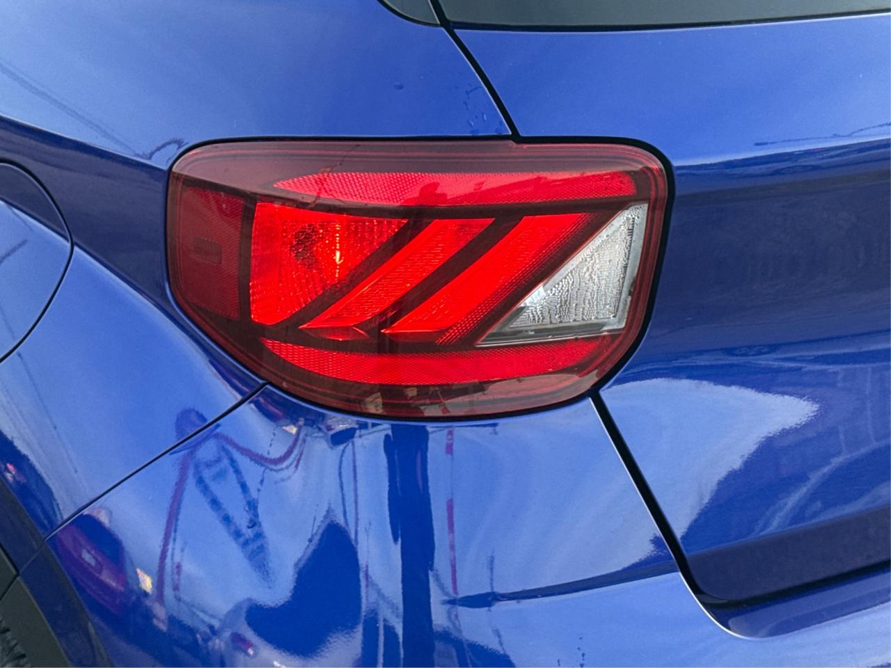 2023 Hyundai Venue HEATED SEATS CLEAN MUST SEE WE FINANCE ALL CREDIT Photo