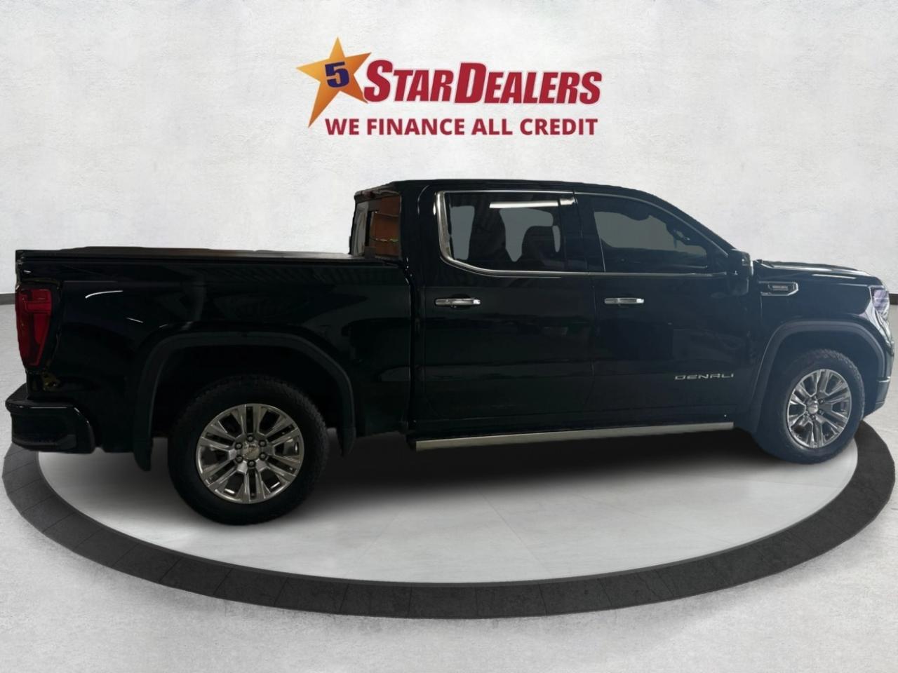 2024 GMC Sierra 1500 4WD Denali SUNROOF NAV LEATHER 1OWNER WE FINANCE Photo