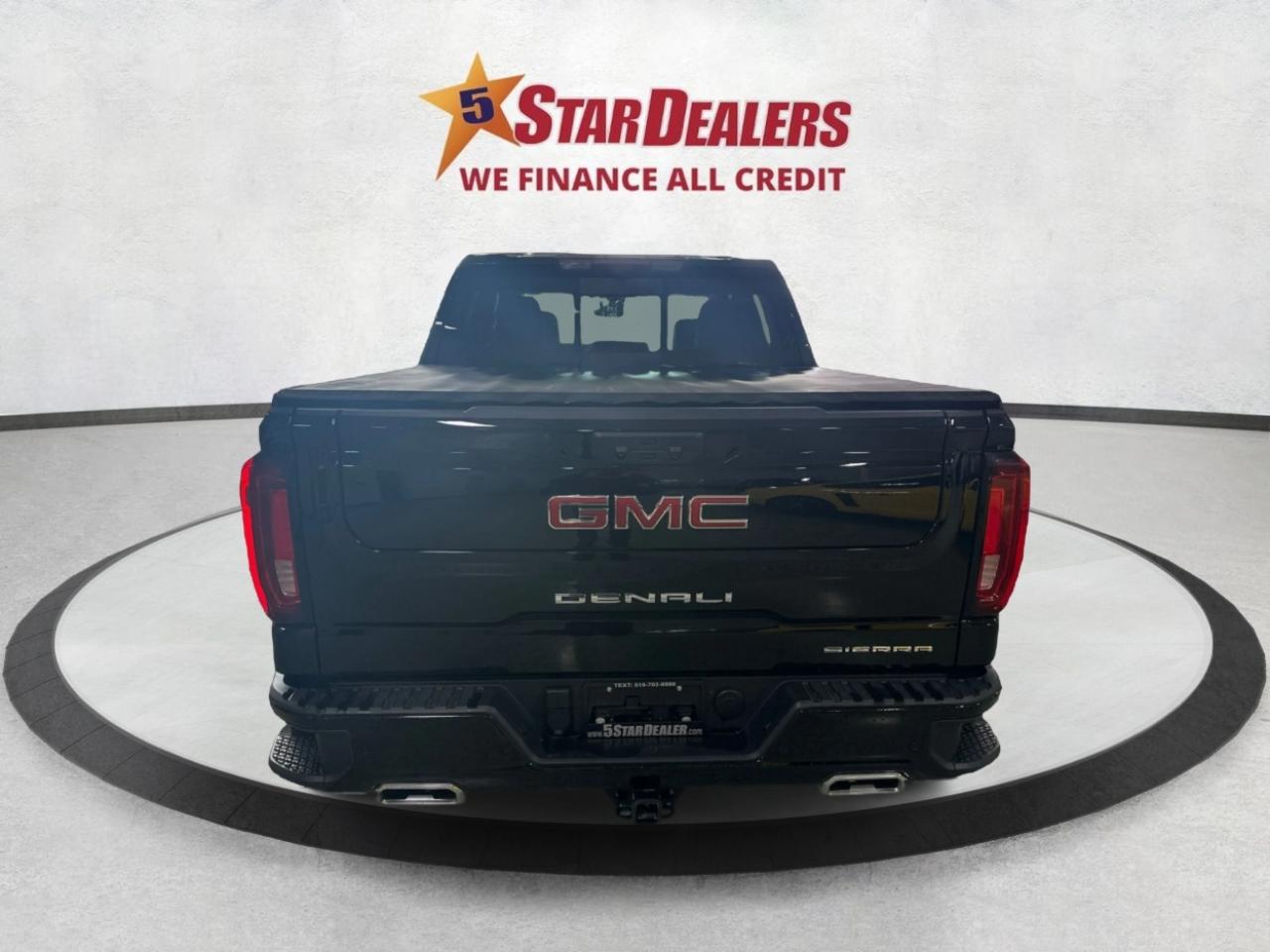 2024 GMC Sierra 1500 4WD Denali SUNROOF NAV LEATHER 1OWNER WE FINANCE Photo