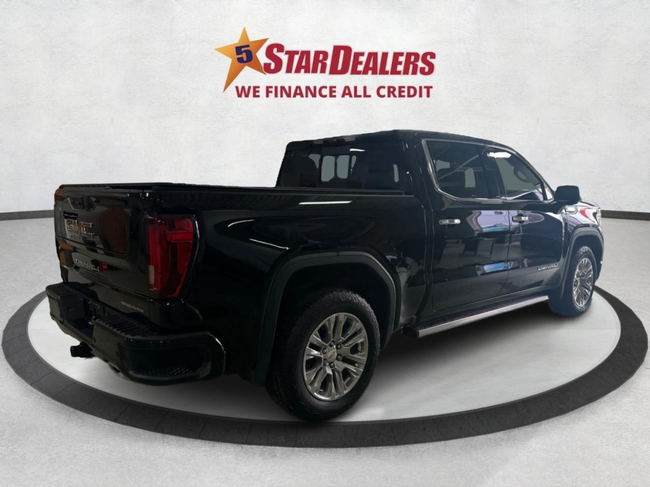 2024 GMC Sierra 1500 4WD Denali SUNROOF NAV LEATHER 1OWNER WE FINANCE Photo