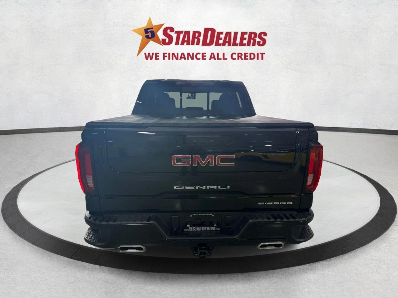 2024 GMC Sierra 1500 4WD Denali SUNROOF NAV LEATHER 1OWNER WE FINANCE Photo