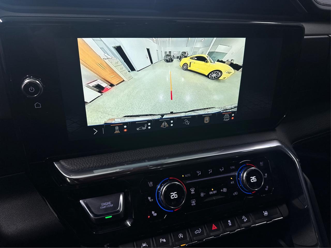 2024 GMC Sierra 1500 4WD Denali SUNROOF NAV LEATHER 1OWNER WE FINANCE Photo