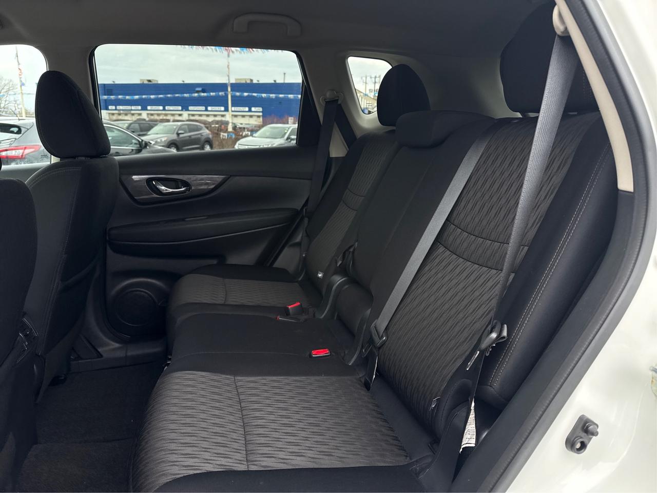 2020 Nissan Rogue AWD HEATED SEATS MINT WE FINANCE ALL CREDIT! Photo