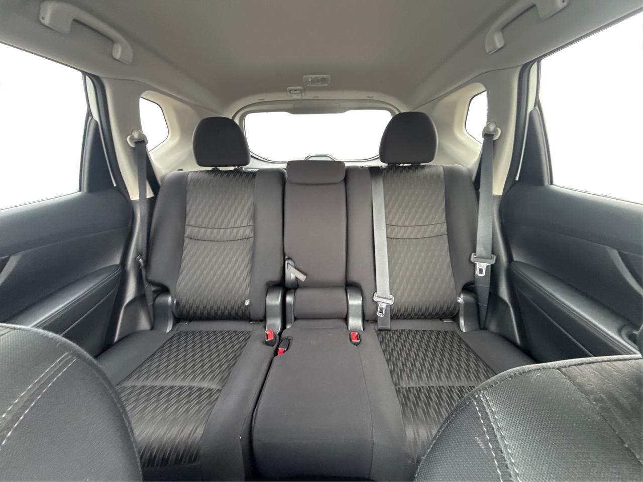 2020 Nissan Rogue AWD HEATED SEATS MINT WE FINANCE ALL CREDIT! Photo