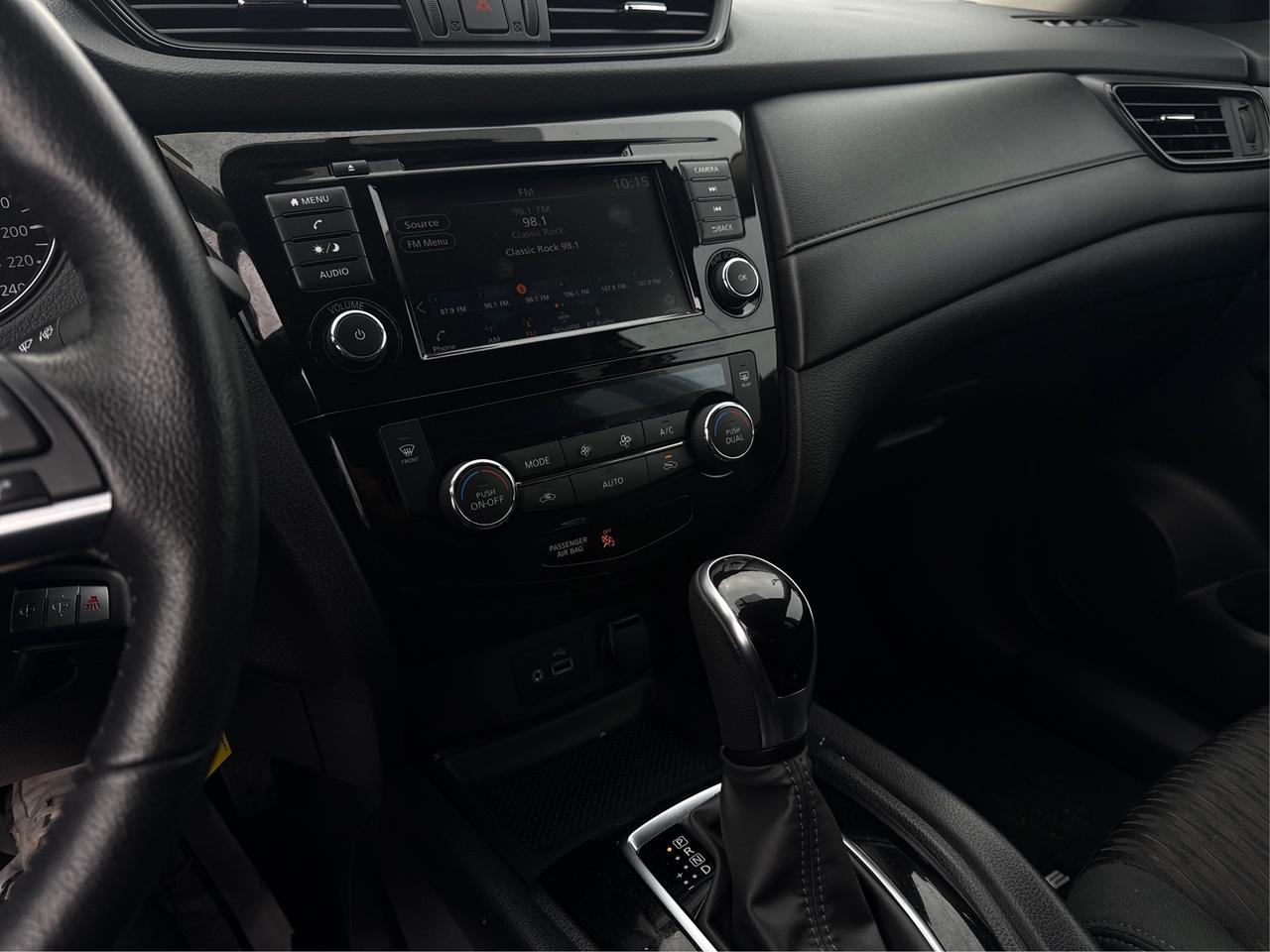 2020 Nissan Rogue AWD HEATED SEATS MINT WE FINANCE ALL CREDIT! Photo