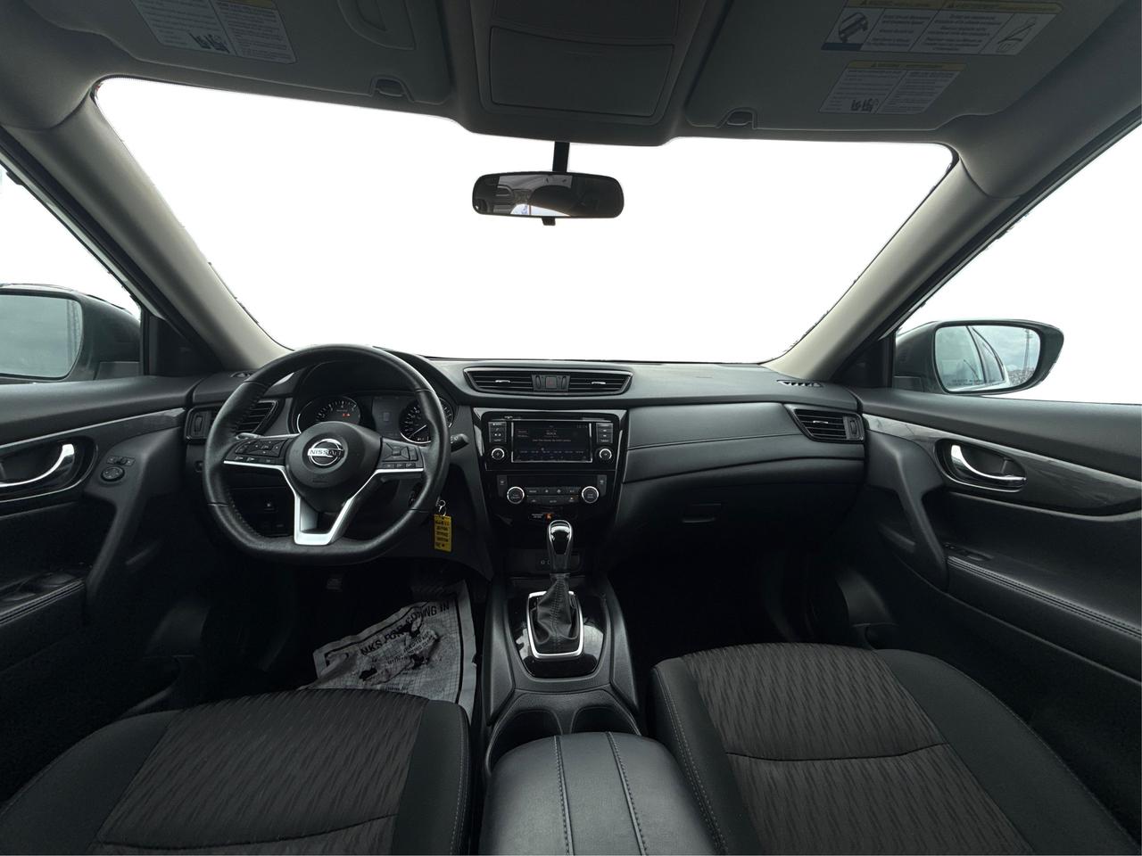 2020 Nissan Rogue AWD HEATED SEATS MINT WE FINANCE ALL CREDIT! Photo