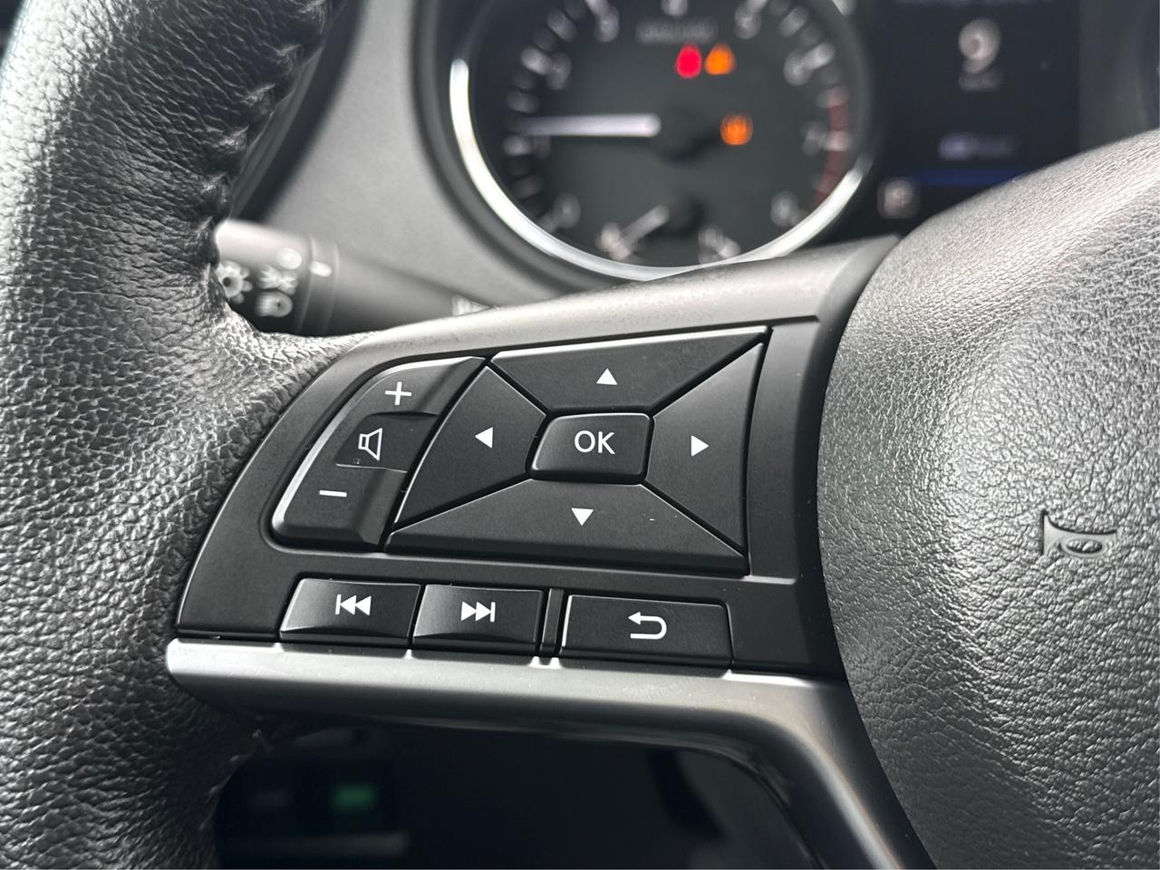 2020 Nissan Rogue AWD HEATED SEATS MINT WE FINANCE ALL CREDIT! Photo