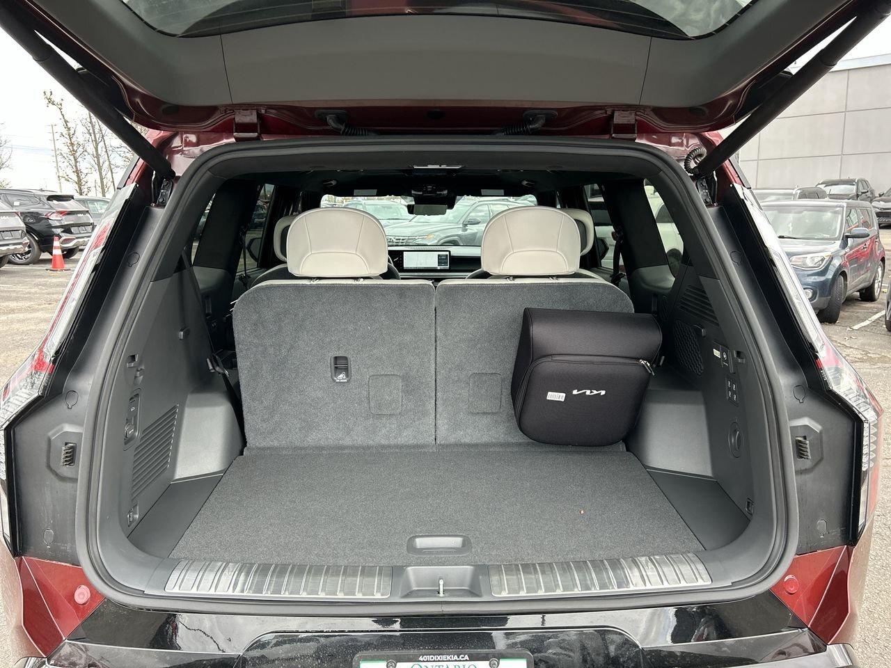 2026 Kia EV9 Land w/GT-Line Package AWD Executive Driven Demo Photo