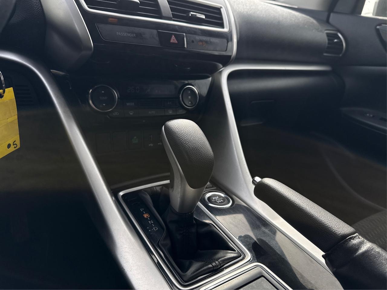 2019 Mitsubishi Eclipse Cross AWD CRUISE HEATED SEATS WE FINANCE ALL CREDIT! Photo