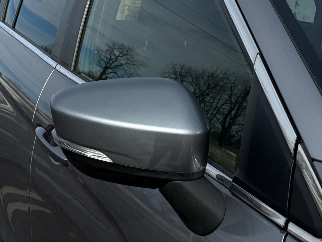 2019 Mitsubishi Eclipse Cross AWD CRUISE HEATED SEATS WE FINANCE ALL CREDIT! Photo