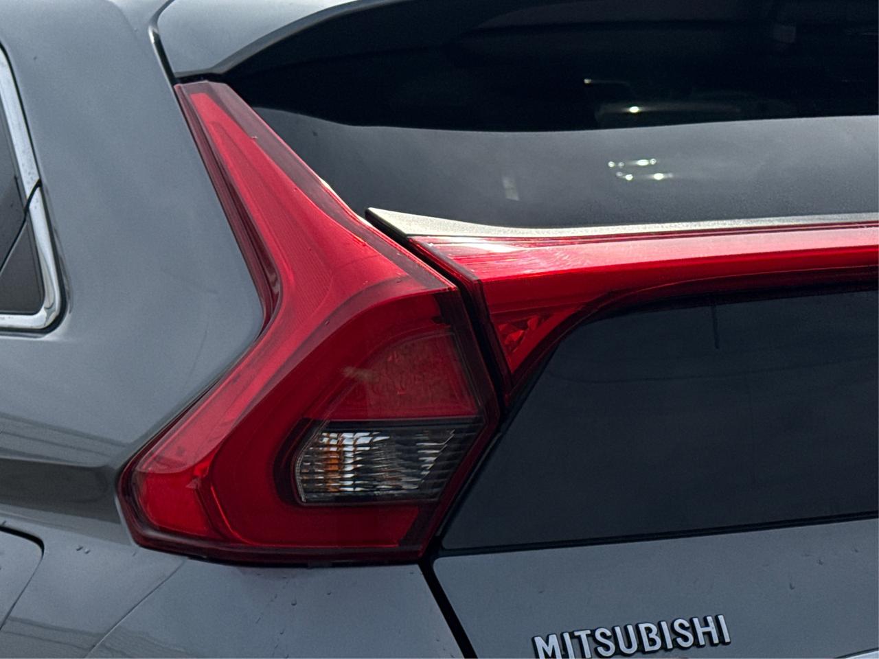 2019 Mitsubishi Eclipse Cross AWD CRUISE HEATED SEATS WE FINANCE ALL CREDIT! Photo