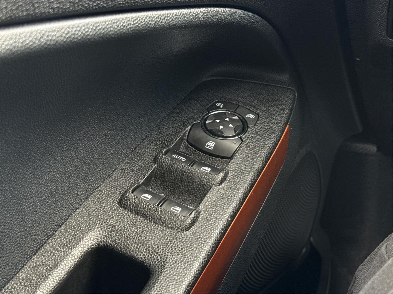 2021 Ford EcoSport AWD SUNROOF HEATED SEATS! WE FINANCE ALL CREDIT Photo