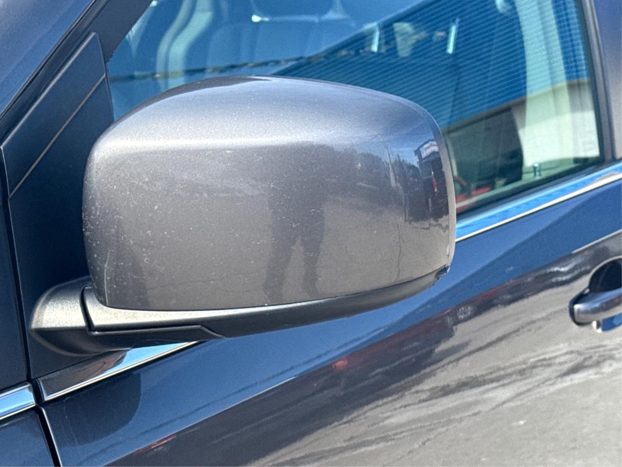 2016 Dodge Grand Caravan Crew Plus NAV LEATHER SUNROOF WE FINANCE ALL CREDT Photo