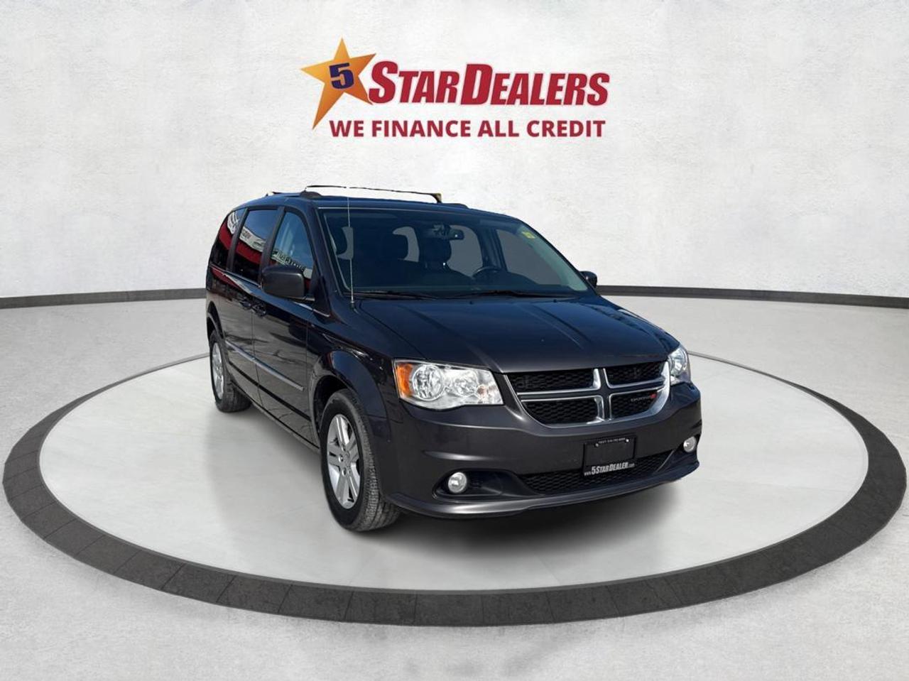 2016 Dodge Grand Caravan Crew Plus NAV LEATHER SUNROOF WE FINANCE ALL CREDT Photo0