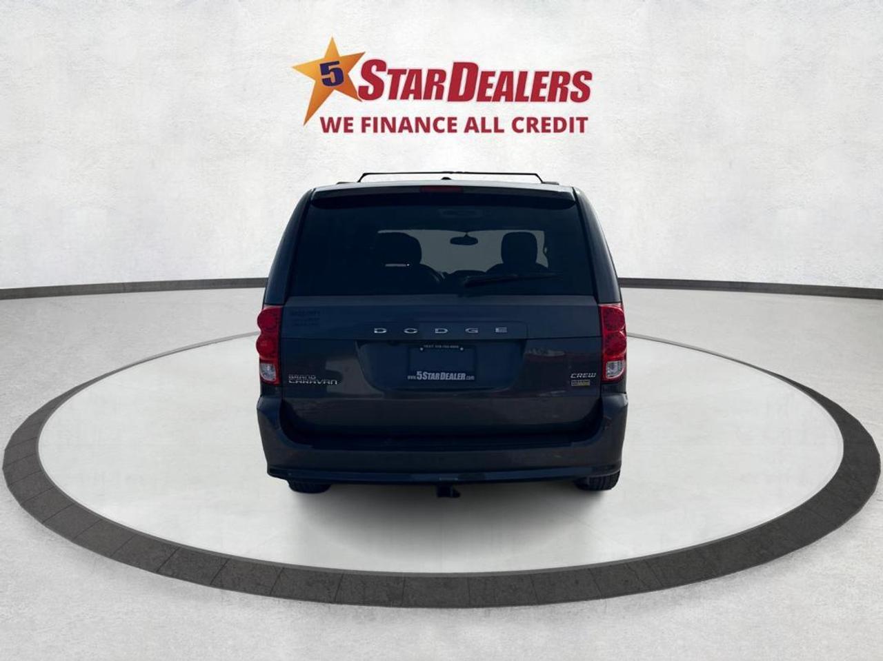 2016 Dodge Grand Caravan Crew Plus NAV LEATHER SUNROOF WE FINANCE ALL CREDT Photo