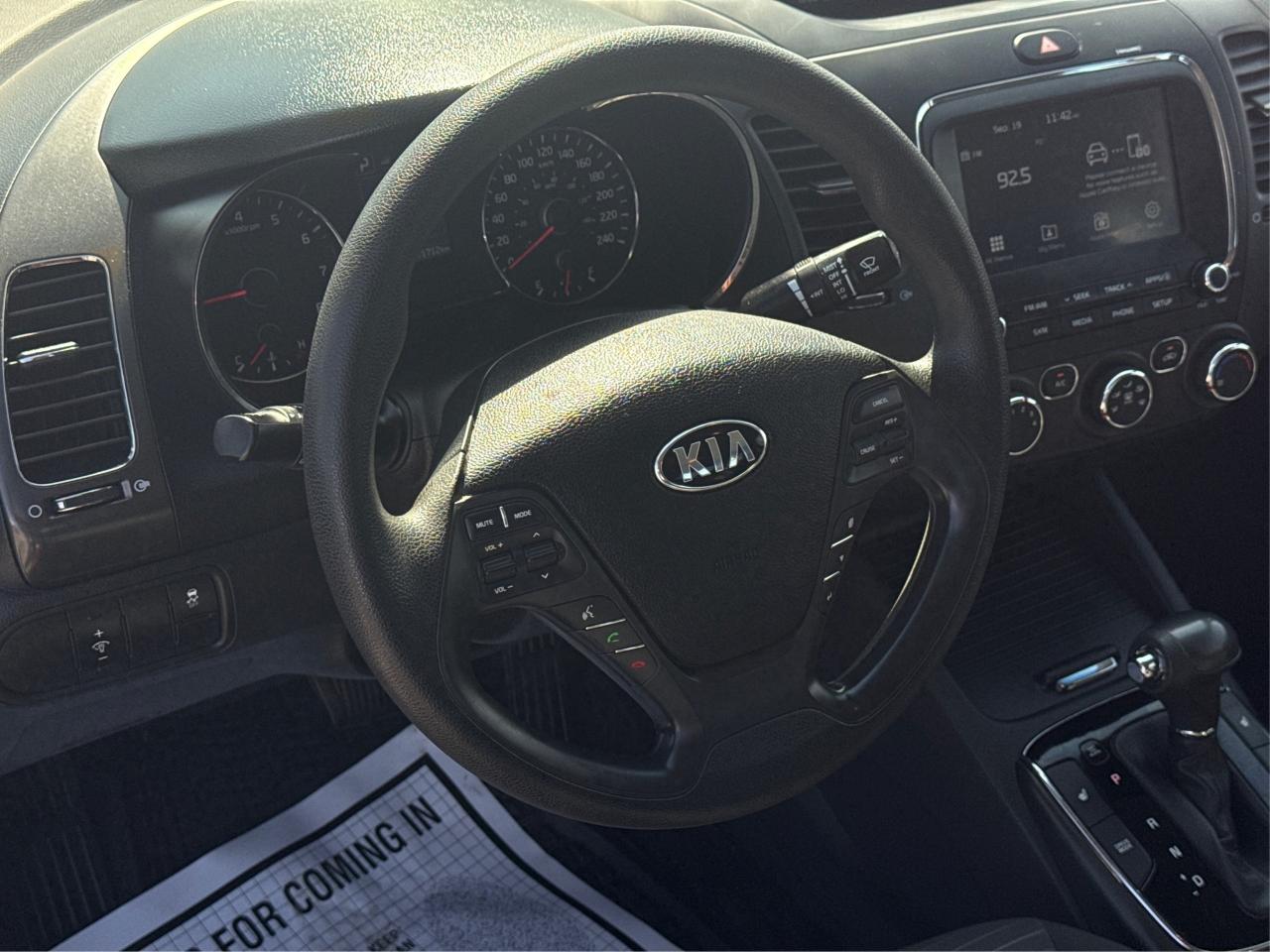 2017 Kia Forte LX+ HEATED SEATS R CAM WE FINANCE ALL CREDIT! Photo