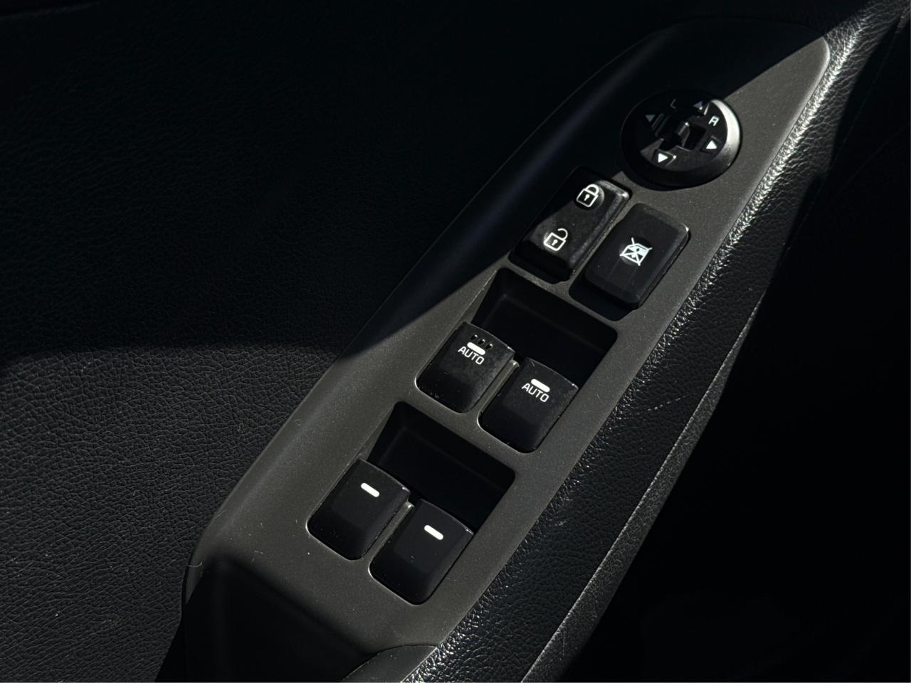 2017 Kia Forte LX+ HEATED SEATS R CAM WE FINANCE ALL CREDIT! Photo