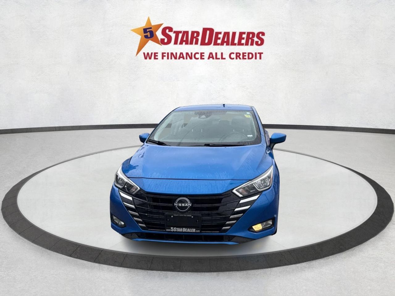 2023 Nissan Versa SV HEATED SEATS MINT CONDITION! LOW KM! MUST SEE! Photo