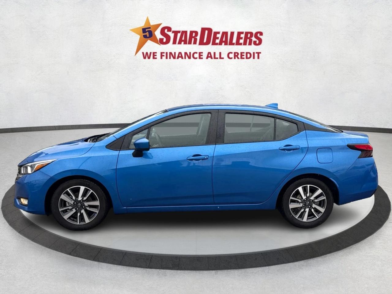 2023 Nissan Versa SV HEATED SEATS MINT CONDITION! LOW KM! MUST SEE! Photo