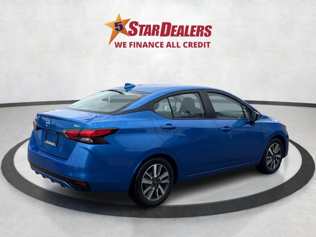 2023 Nissan Versa SV HEATED SEATS MINT CONDITION! LOW KM! MUST SEE! Photo