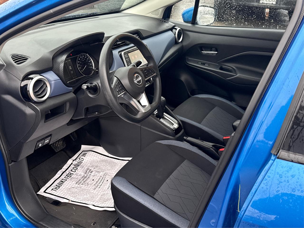 2023 Nissan Versa SV HEATED SEATS MINT CONDITION! LOW KM! MUST SEE! Photo