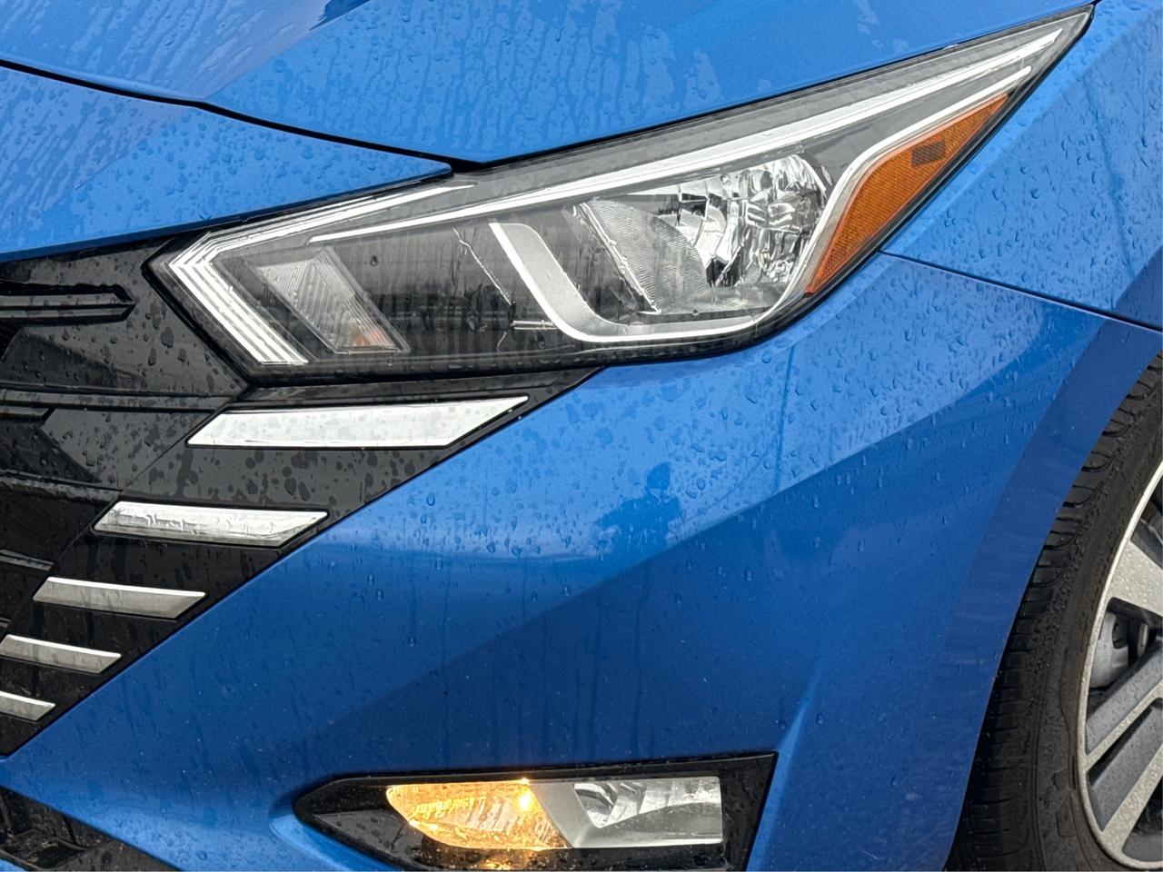 2023 Nissan Versa SV HEATED SEATS MINT CONDITION! LOW KM! MUST SEE! Photo