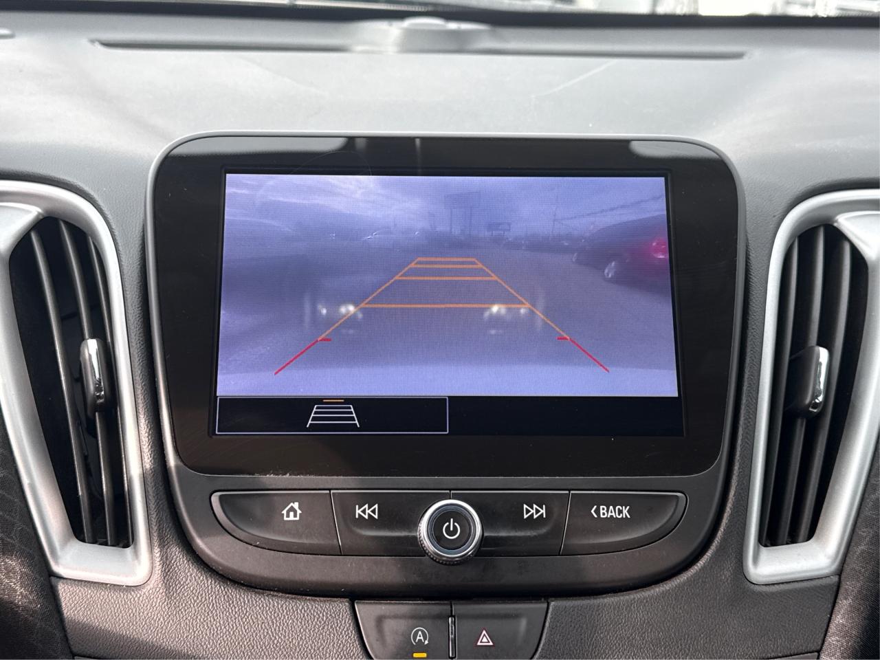 2024 Chevrolet Malibu HEATED SEATS REAR CAM MINT WE FINANCE ALL CREDIT! Photo