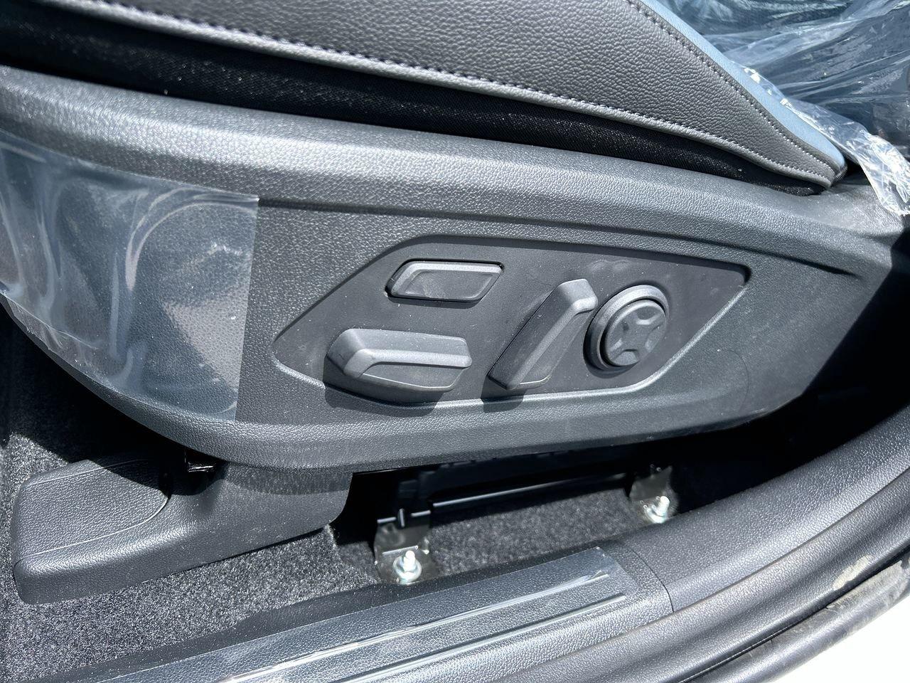 2025 Kia Sorento Plug-In Hybrid SX AWD PHEV   MANAGER SPECIAL   DEMO Photo