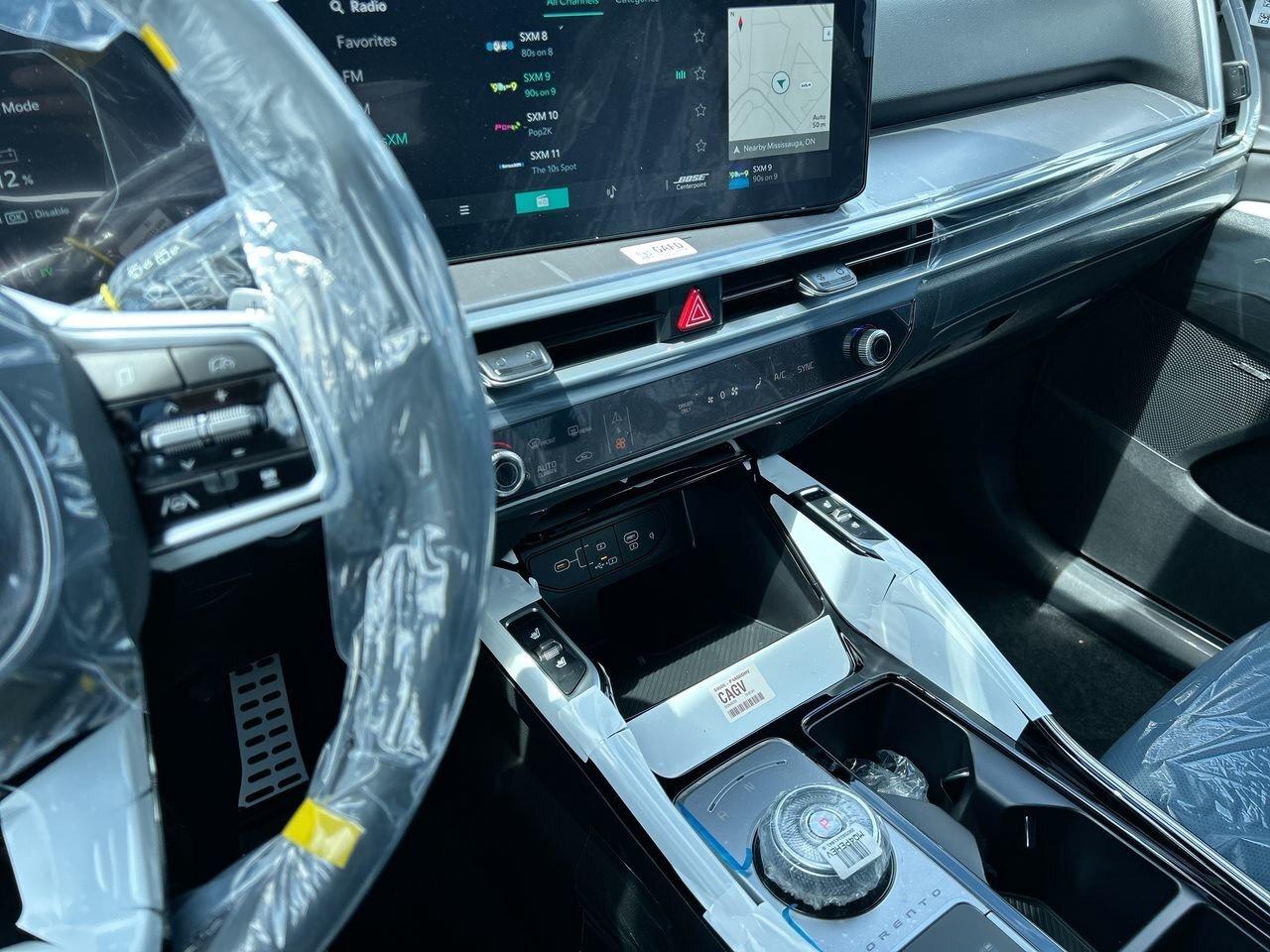 2025 Kia Sorento Plug-In Hybrid SX AWD PHEV   MANAGER SPECIAL   DEMO Photo
