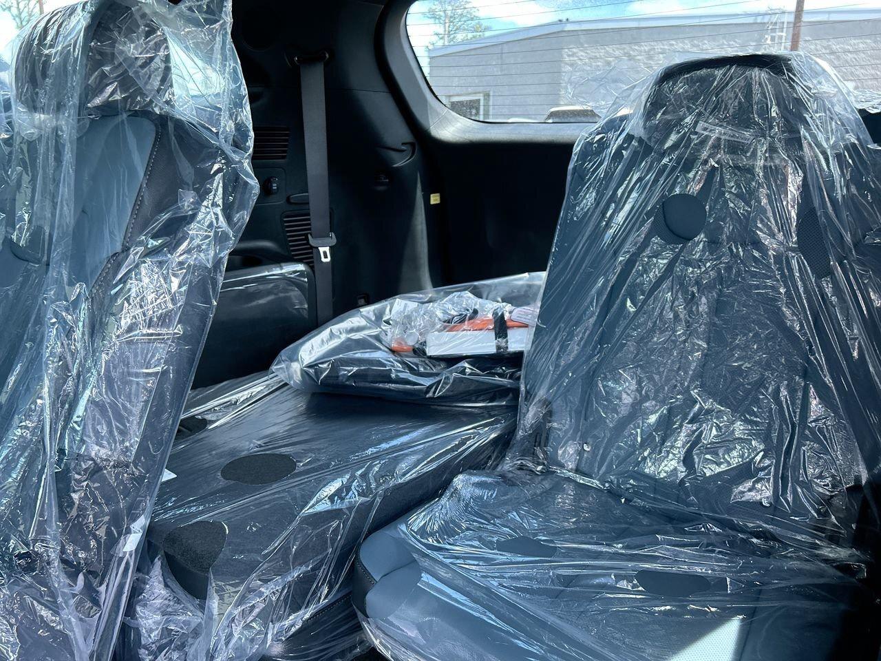 2025 Kia Sorento Plug-In Hybrid SX AWD PHEV   MANAGER SPECIAL   DEMO Photo