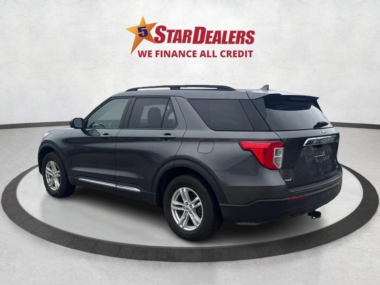 2020 Ford Explorer XLT 4WD MINT! MUST SEE! WE FINANCE ALL CREDIT! Photo