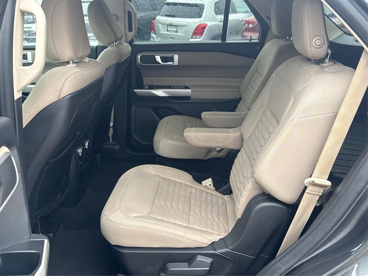 2020 Ford Explorer XLT 4WD MINT! MUST SEE! WE FINANCE ALL CREDIT! Photo