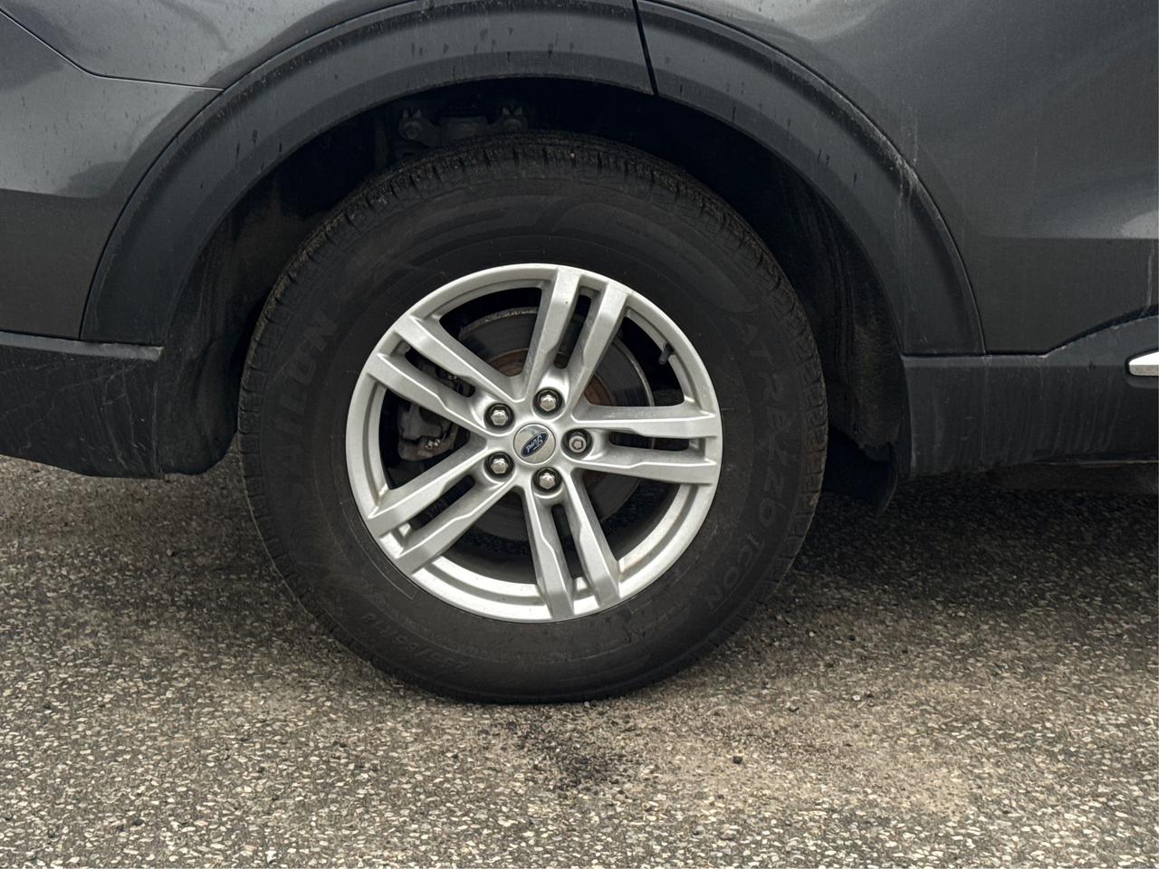 2020 Ford Explorer XLT 4WD MINT! MUST SEE! WE FINANCE ALL CREDIT! Photo