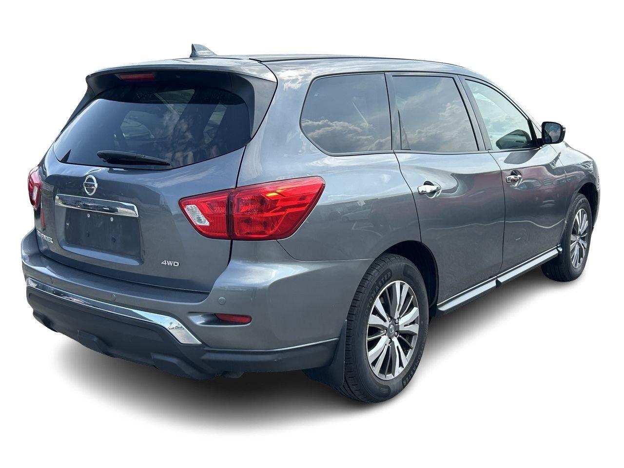 2019 Nissan Pathfinder SL Premium   Spacious, Comfortable, Family-Ready V Photo