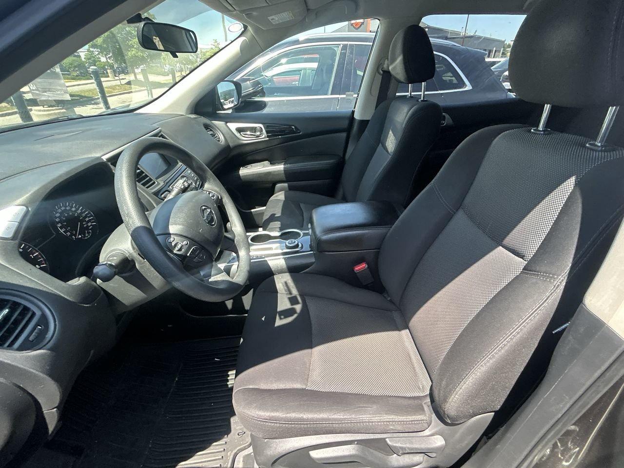 2019 Nissan Pathfinder SL Premium   Spacious, Comfortable, Family-Ready V Photo