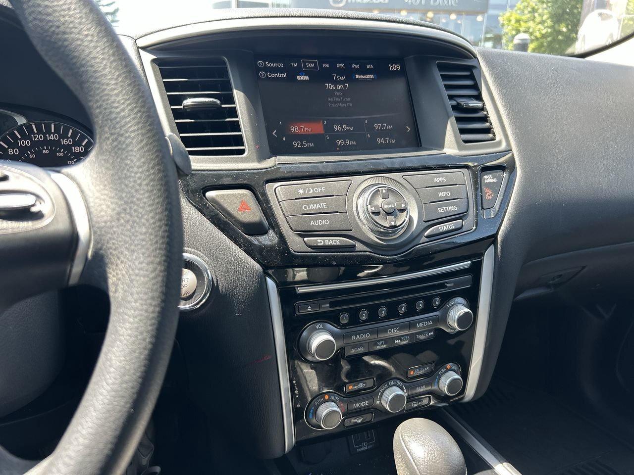 2019 Nissan Pathfinder SL Premium   Spacious, Comfortable, Family-Ready V Photo