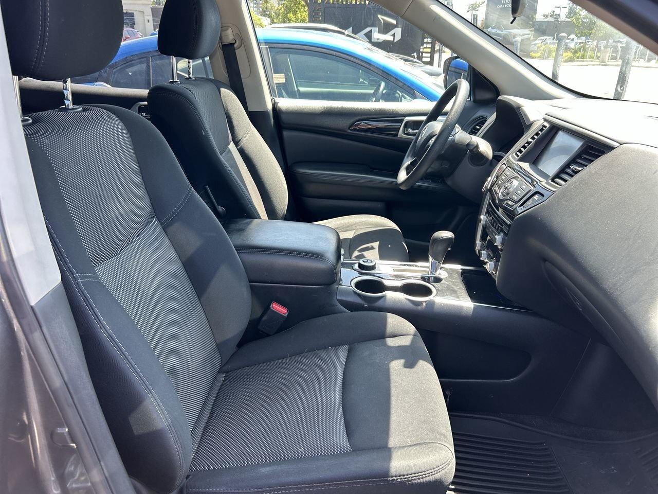 2019 Nissan Pathfinder SL Premium   Spacious, Comfortable, Family-Ready V Photo