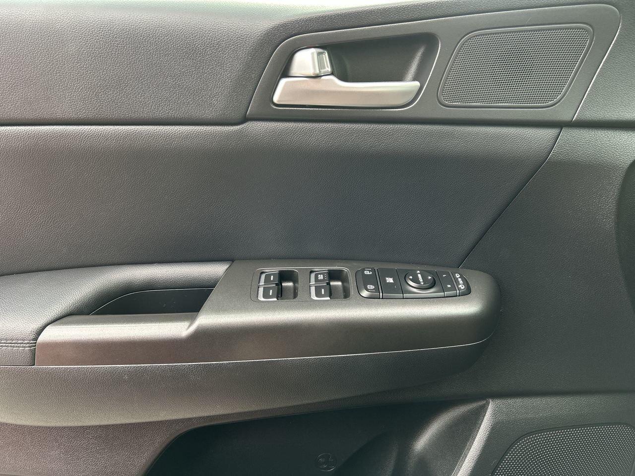 2021 Kia Sportage EX   Style, Comfort & Value NO ACCIDENTS   ONE OWN Photo