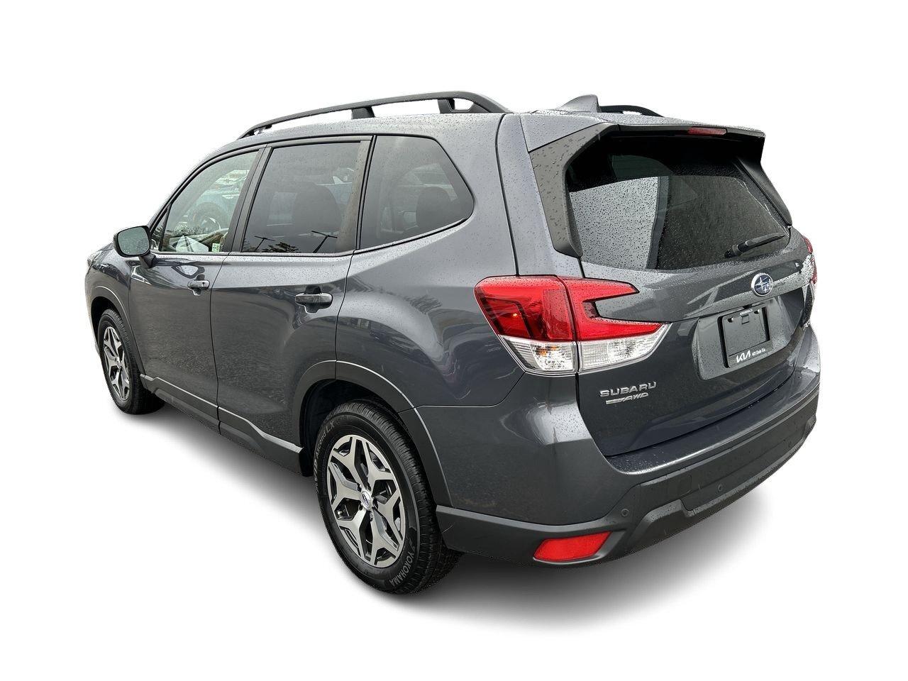 2022 Subaru Forester Touring   Adventure-Ready, Comfortable, Clean PANO Photo
