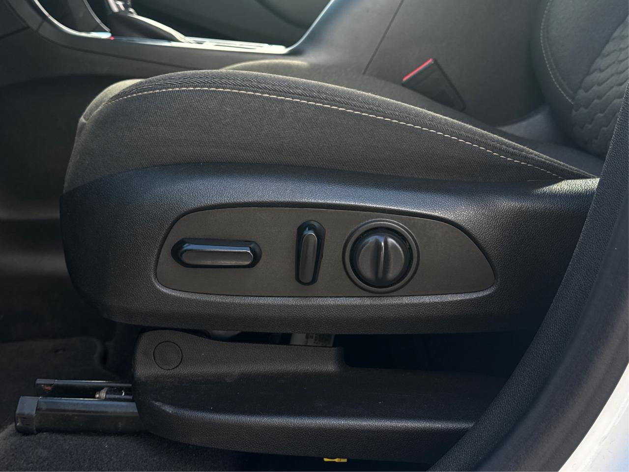 2021 Chevrolet Equinox AWD 4CRUISE HEATED SEATS! WE FINANCE ALL CREDIT! Photo