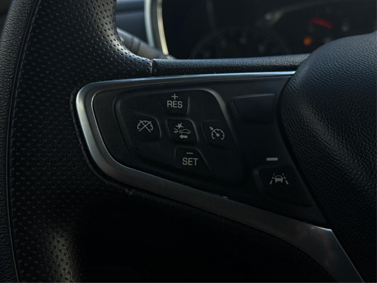 2021 Chevrolet Equinox AWD 4CRUISE HEATED SEATS! WE FINANCE ALL CREDIT! Photo