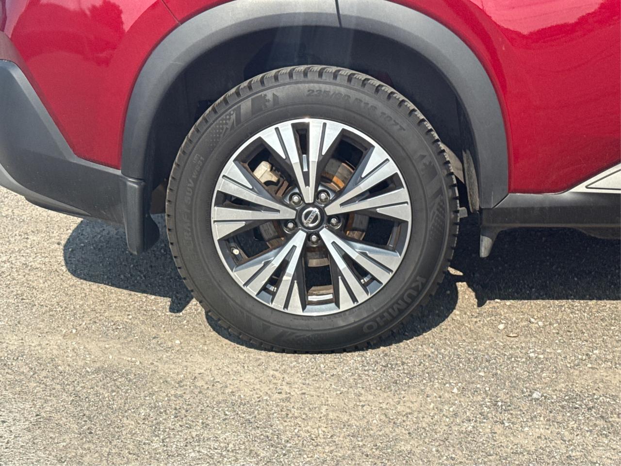 2021 Nissan Rogue AWD SUNROOF HEATED SEATS! WE FINANCE ALL CREDIT Photo