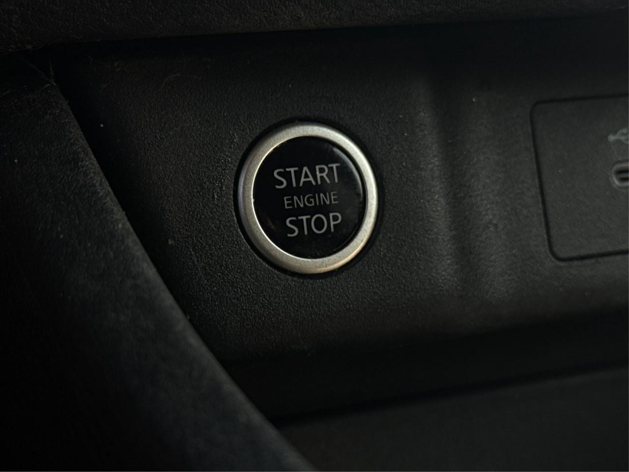 2021 Nissan Rogue AWD SUNROOF HEATED SEATS! WE FINANCE ALL CREDIT Photo