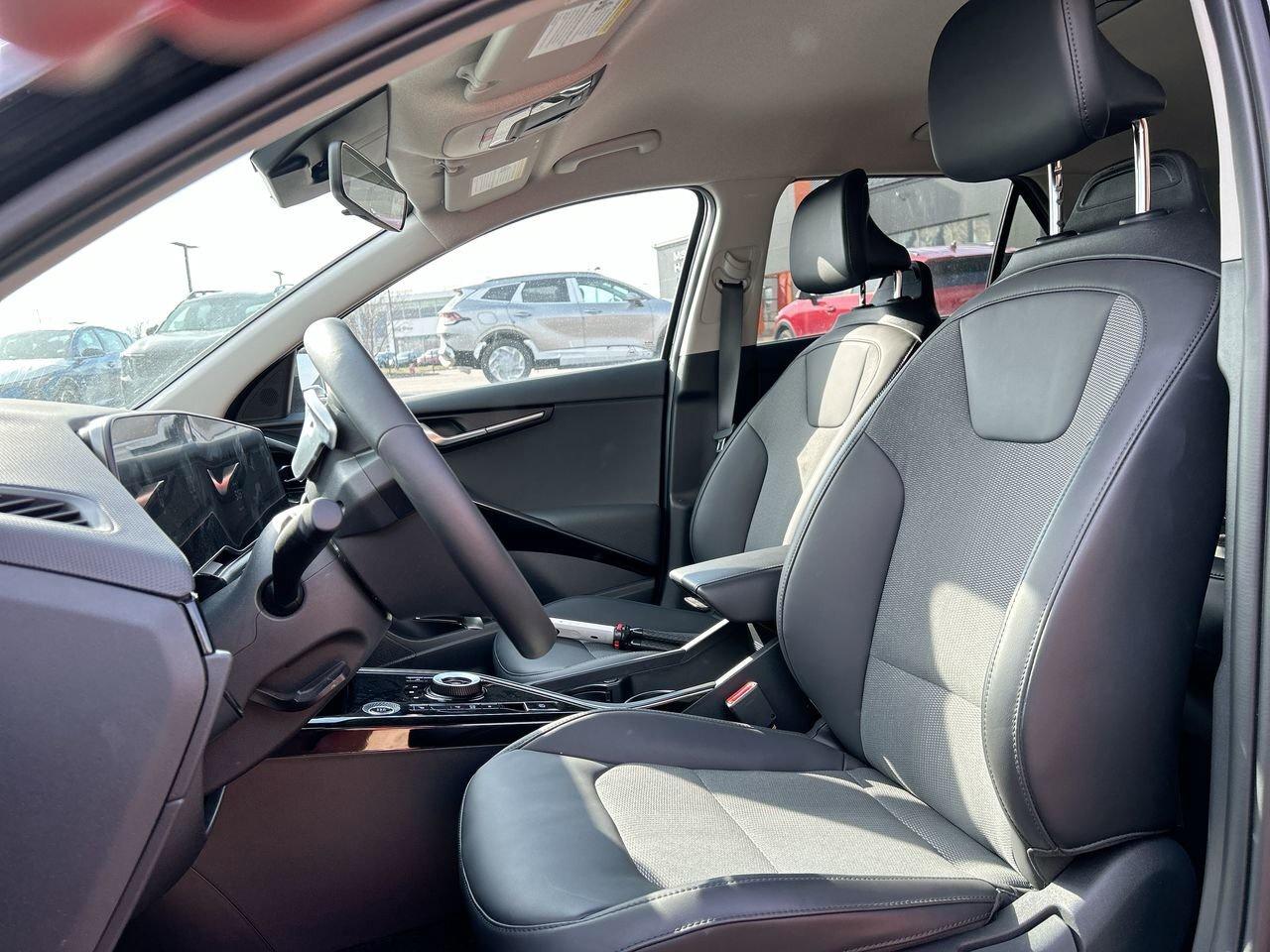 2023 Kia Niro PHEV EX   Efficient, Modern, and Perfectly Versatile Ra Photo